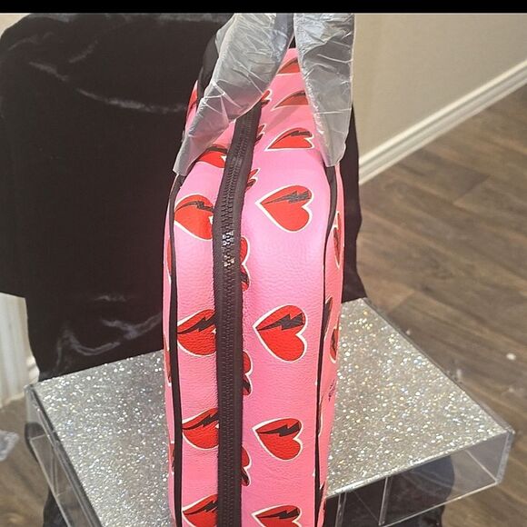 Betsey Johnson Pink Heart Print Cosmetic Bag - Picture 4 of 6